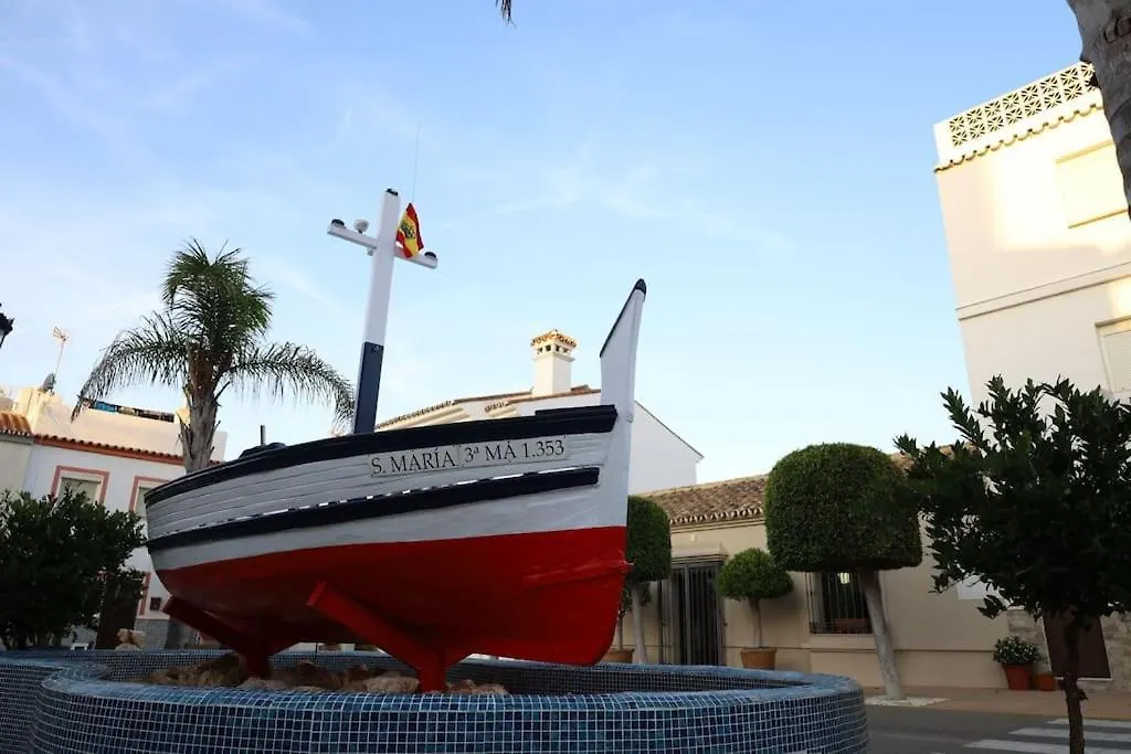 Puerto De La Duquesa, Beachfront Sea Views 500M To Beach And Duquesa Marina Manilva Spagna