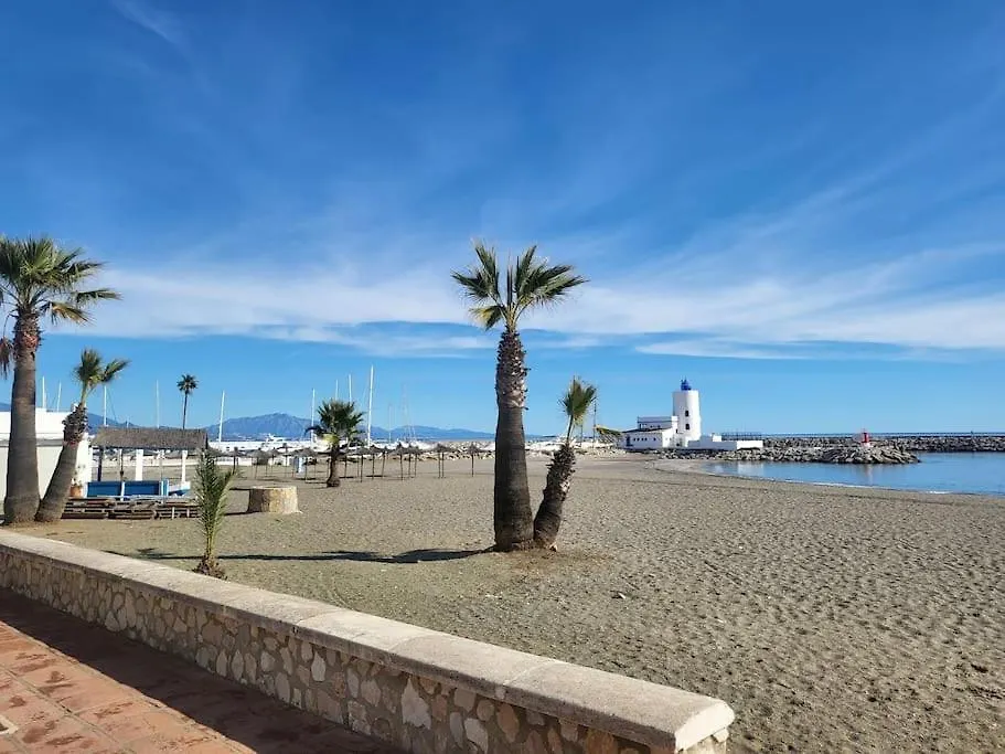 Appartamento Puerto De La Duquesa, Beachfront Sea Views 500M To Beach And Duquesa Marina Manilva