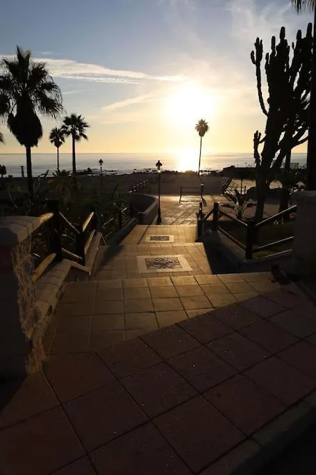 Puerto De La Duquesa, Beachfront Sea Views 500M To Beach And Duquesa Marina Manilva 0*,