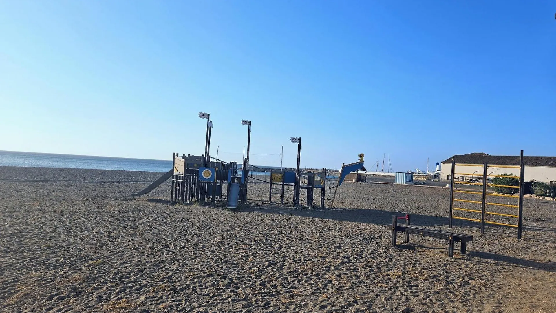 Puerto De La Duquesa, Beachfront Sea Views 500M To Beach And Duquesa Marina Manilva Spagna