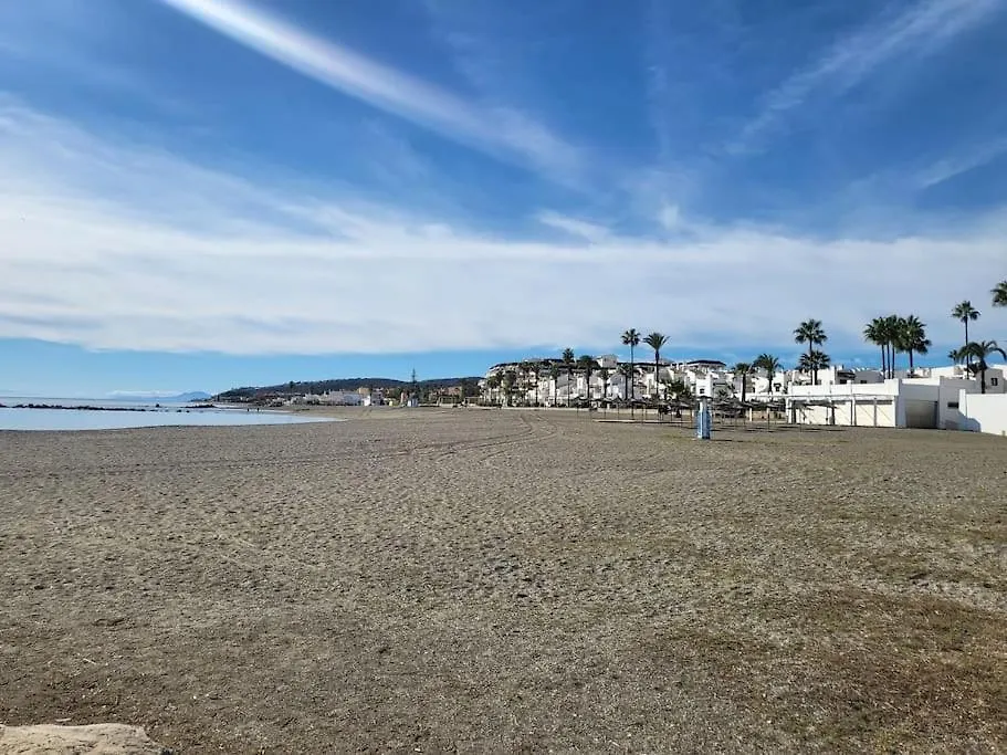 Appartement Puerto De La Duquesa, Beachfront Sea Views 500M To Beach And Duquesa Marina Manilva